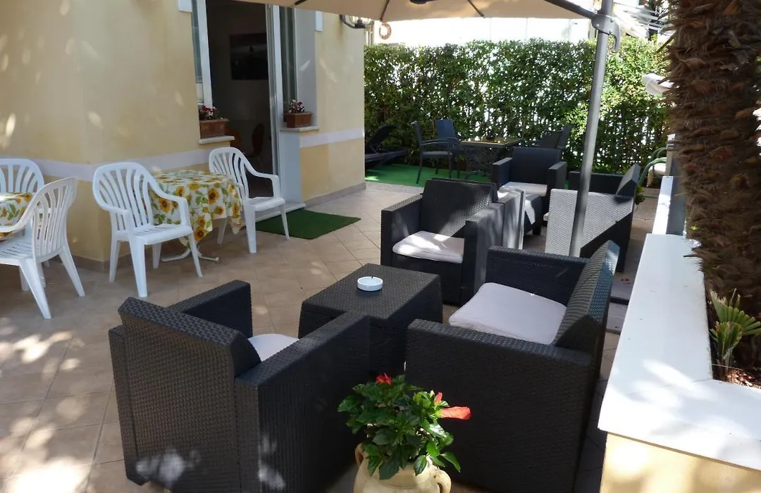 Hotel Monti-1